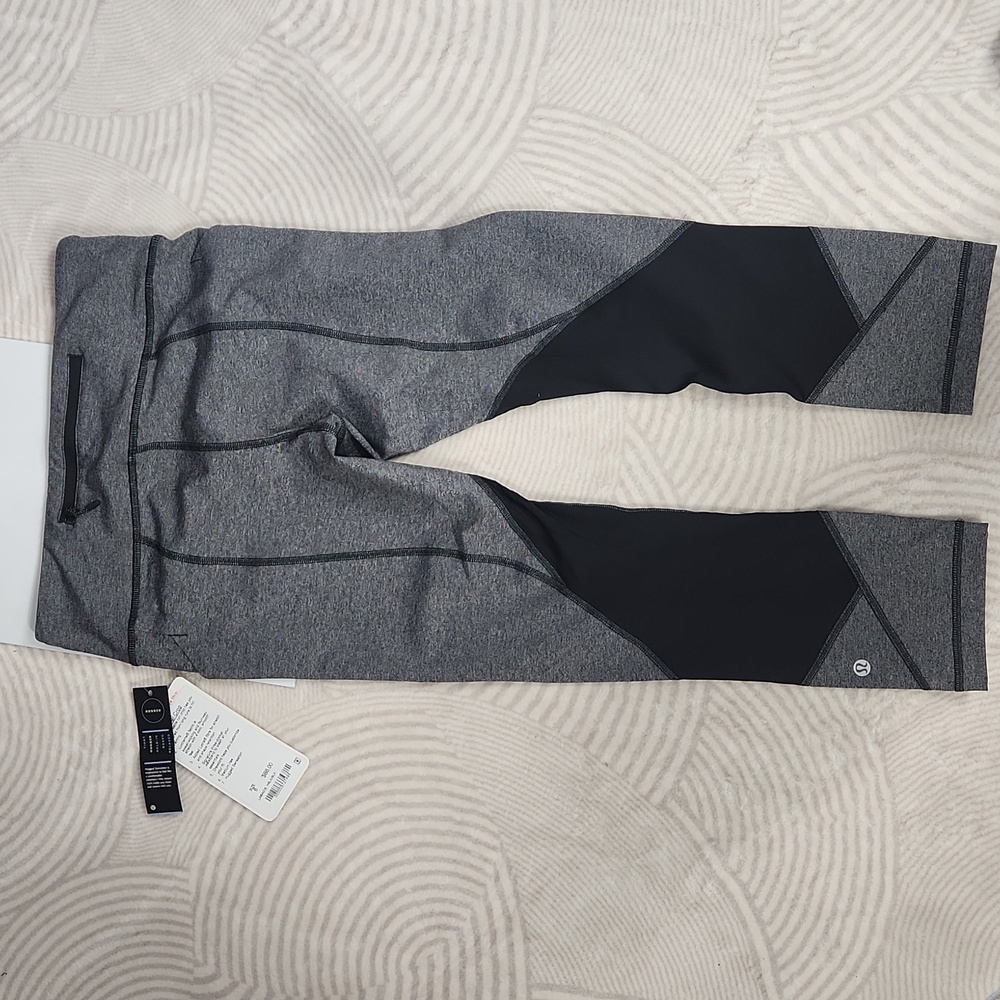 Lululemon Pace Rival Crop 22" | Heathered Black & Black | Size 6 - Picture 10 of 10